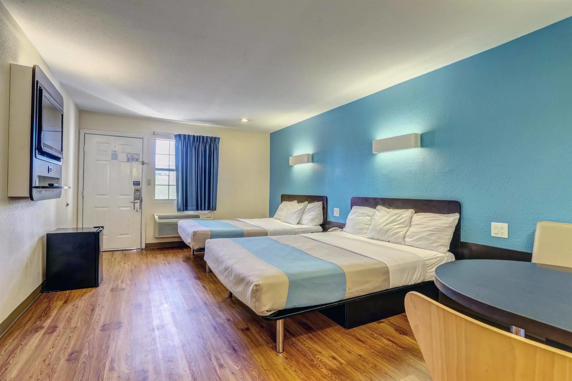 6-dickson, Tn 3*